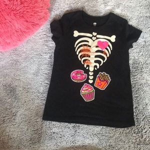 A child Halloween shirt